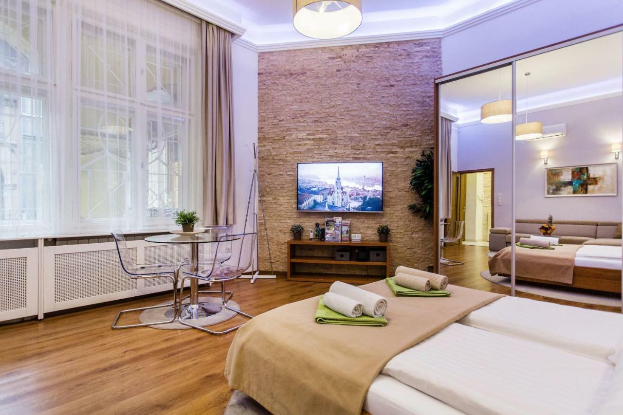 Downtown Design Flat Apartment Budapest Bagian luar foto